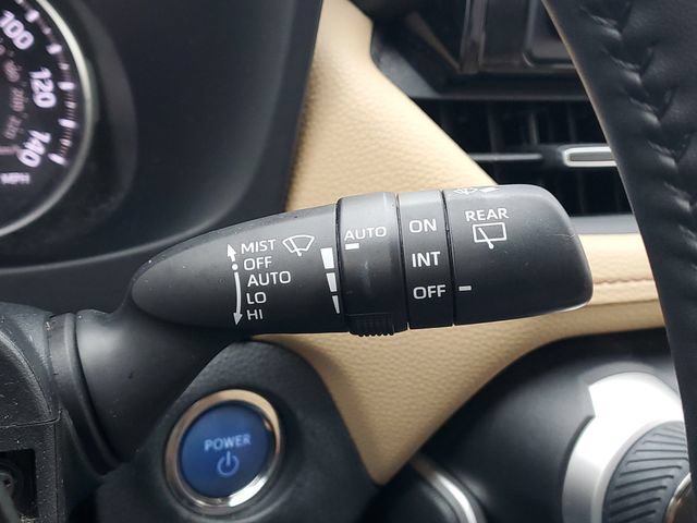 Used 2022 Toyota RAV4 XLE Premium AWD/4WD image 22