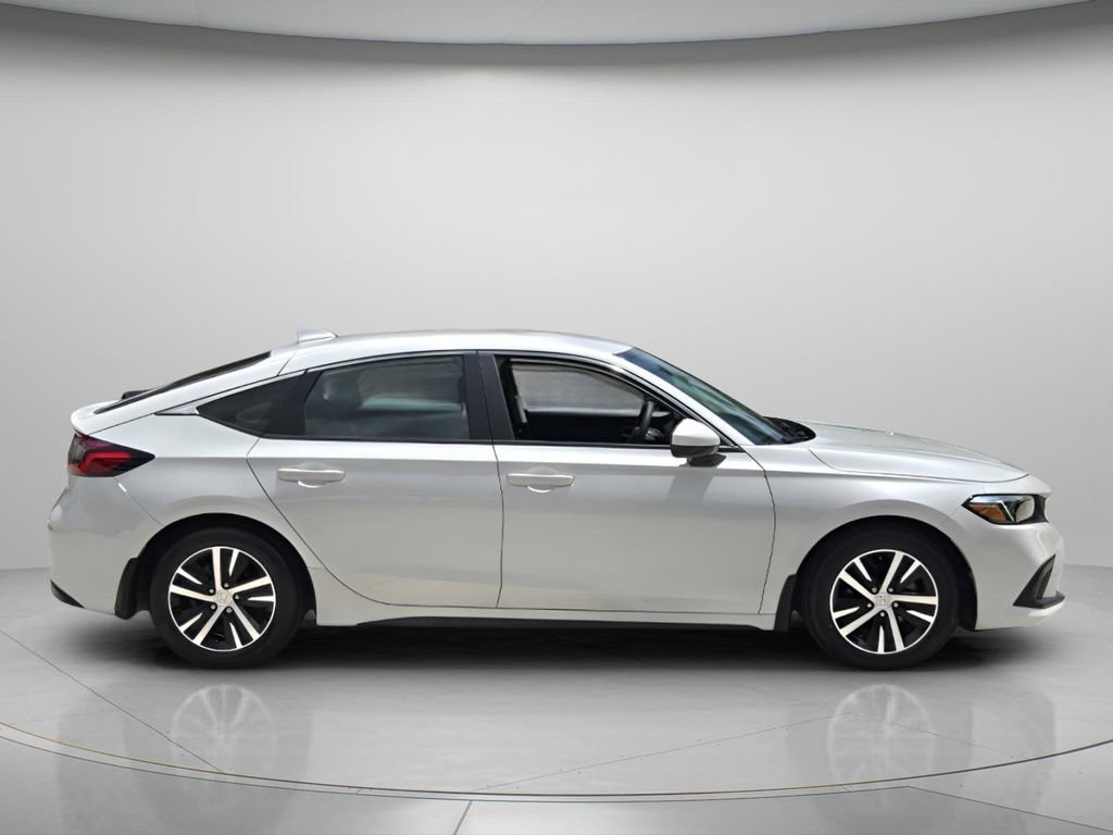 Used 2023 Honda Civic LX image 3