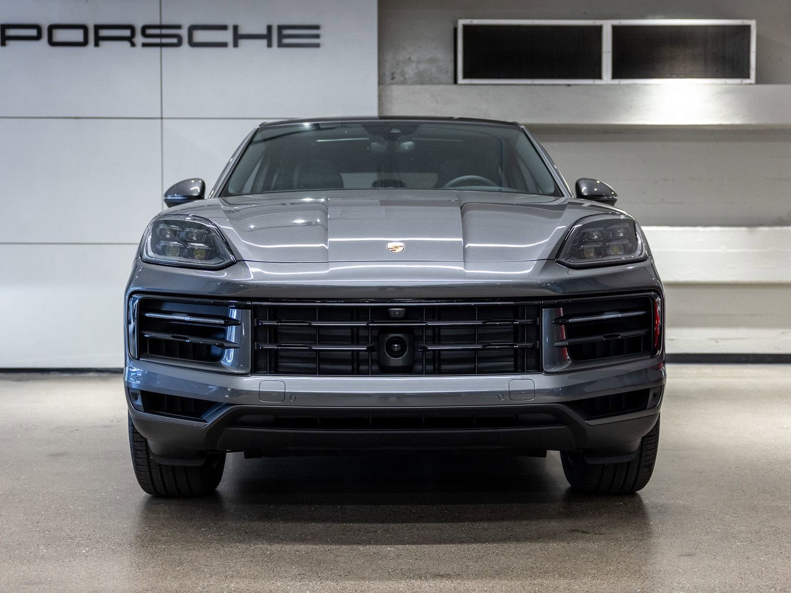 Certified 2025 Porsche Cayenne Coupe AWD/4WD image 11