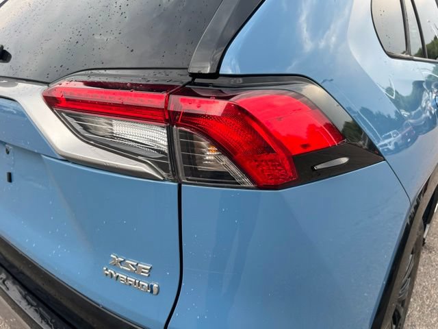 Used 2022 Toyota RAV4 XSE AWD/4WD image 12