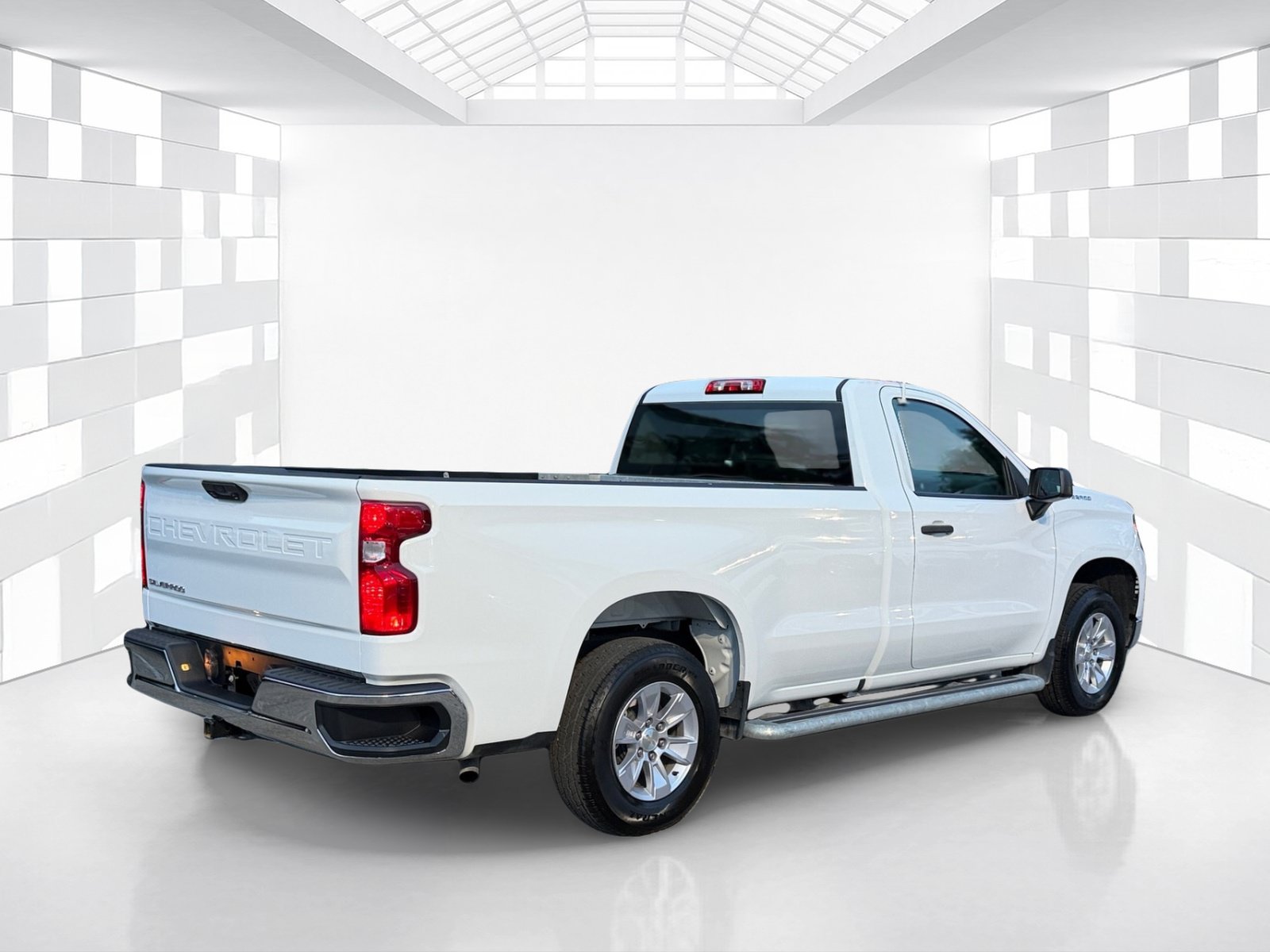 Used 2025 Chevrolet Silverado 1500 W/T RWD image 7