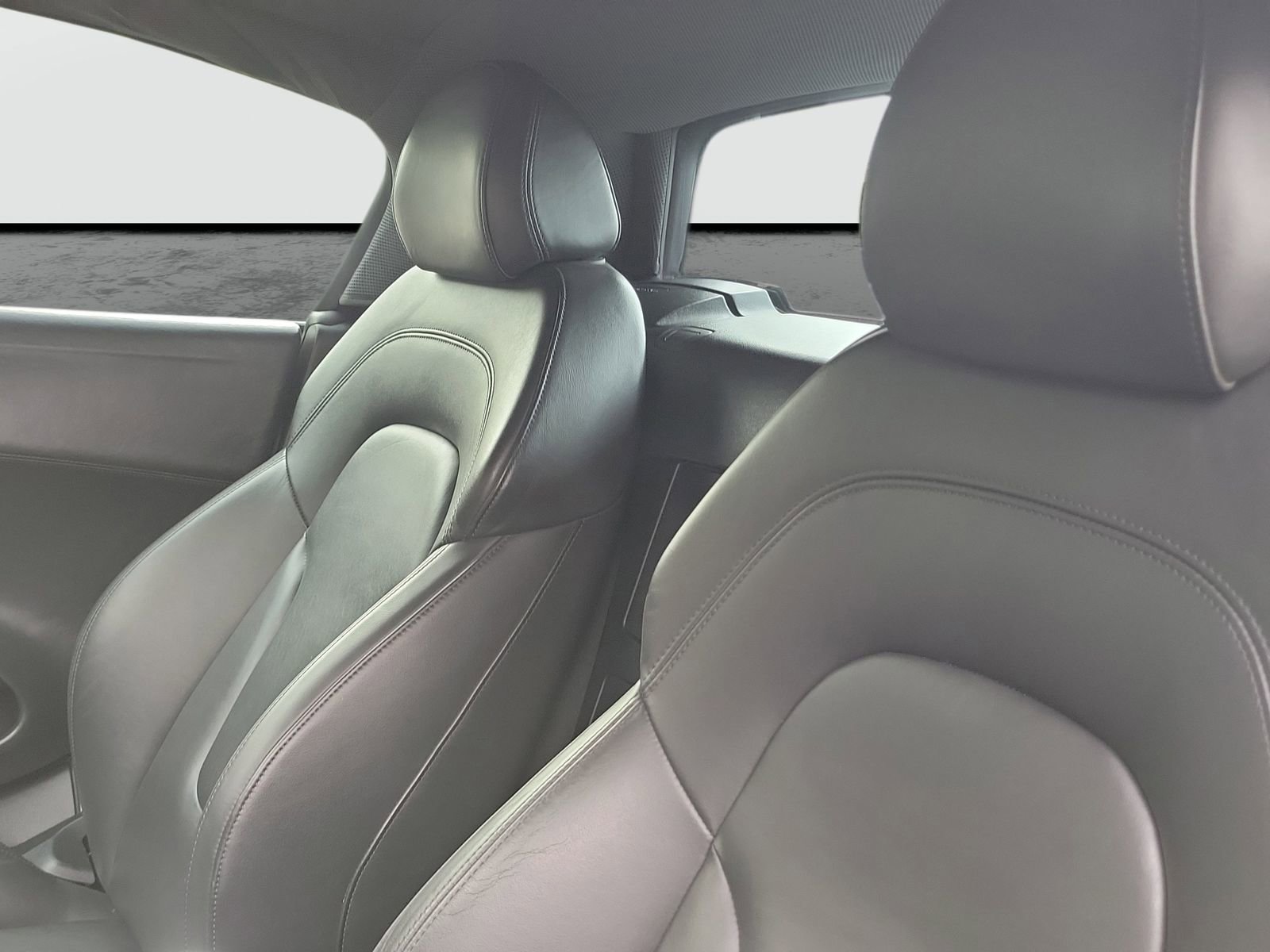 Used 2012 Audi R8 V10 image 16