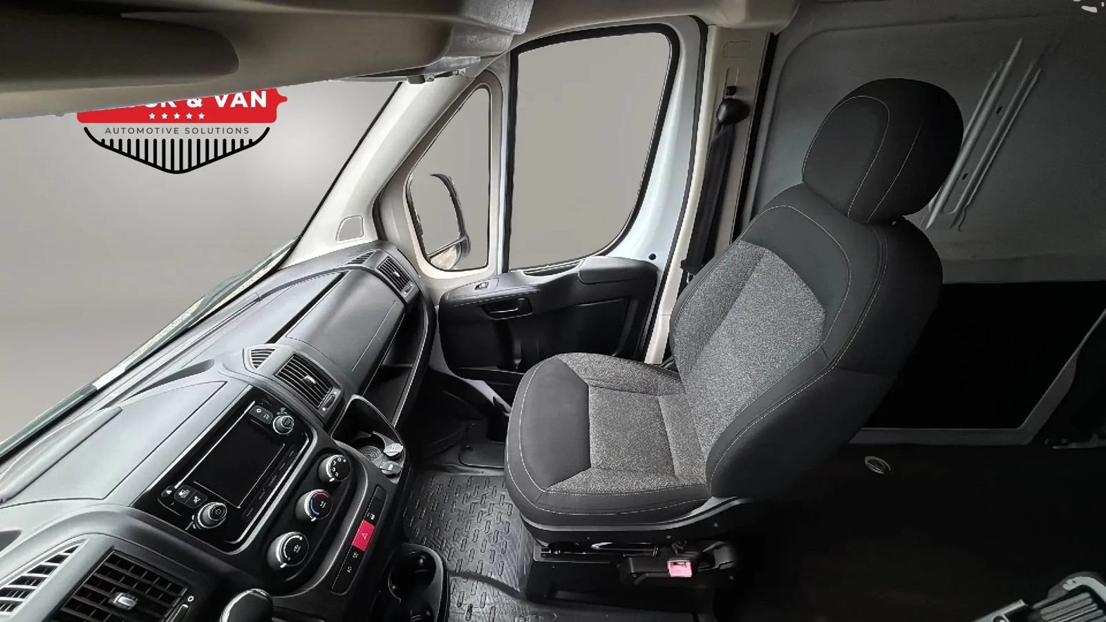 Used 2015 RAM ProMaster 2500 w/ Interior Convenience Group FWD image 40