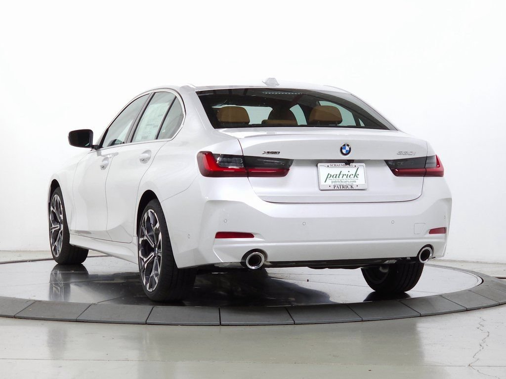 Used 2026 BMW 330i xDrive Sedan w/ Premium Package AWD/4WD image 5
