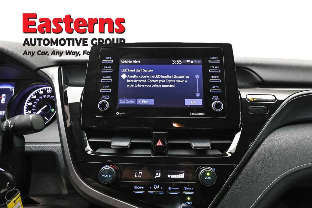 Used 2021 Toyota Camry SE FWD image 12