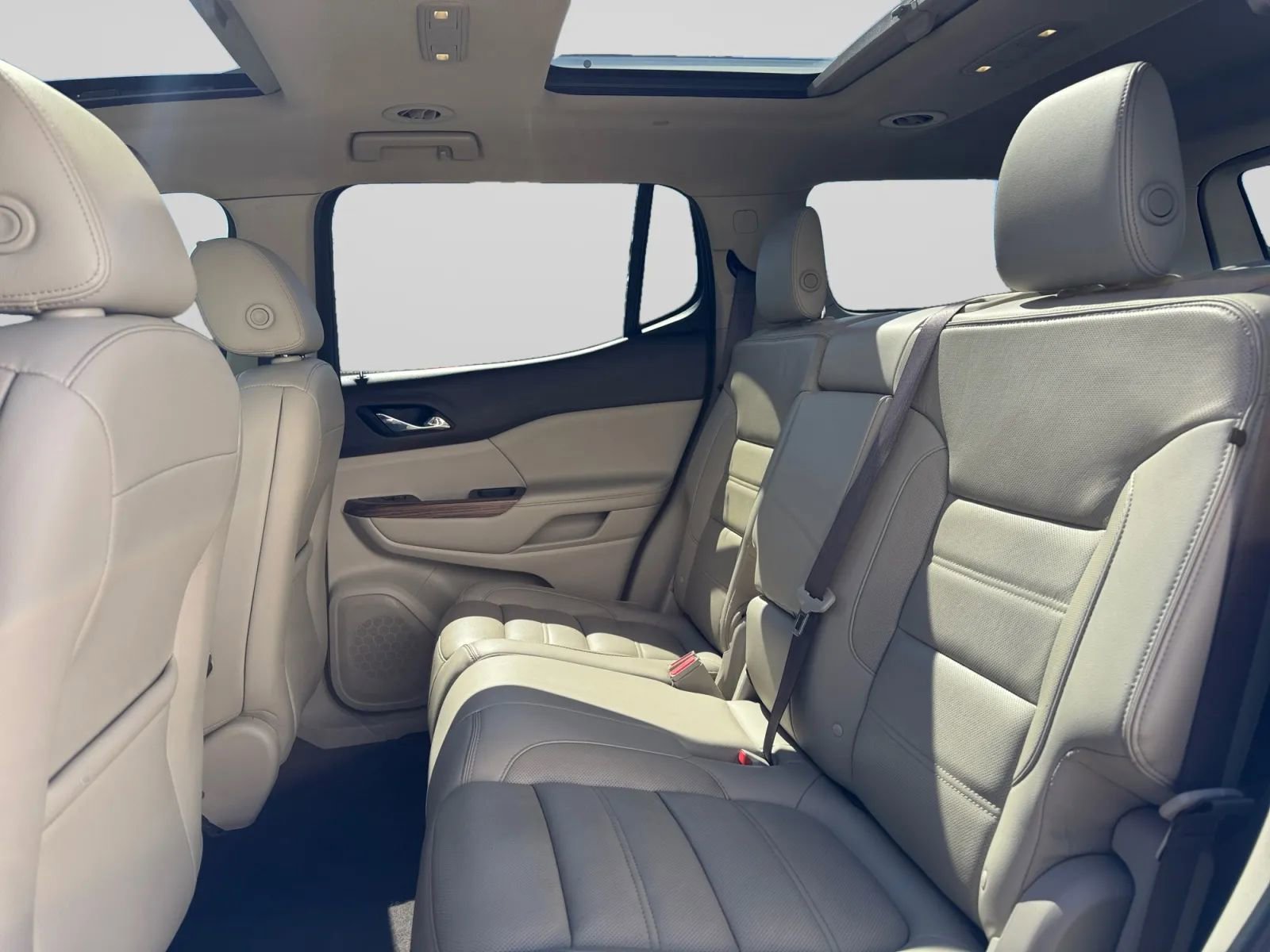 Used 2019 GMC Acadia Denali image 27