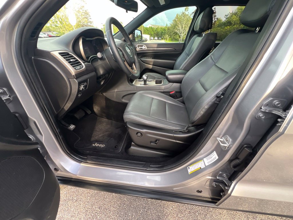 Used 2014 Jeep Grand Cherokee Laredo w/ Quick Order Package 23E RWD image 27