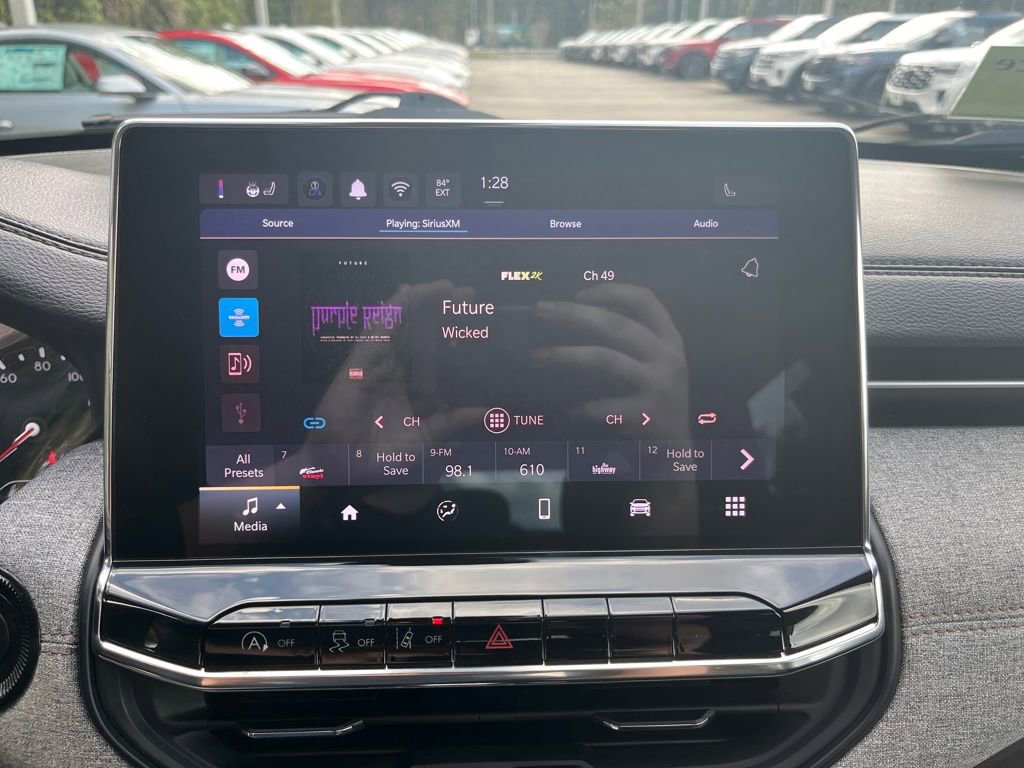 Used 2022 Jeep Compass Latitude image 41