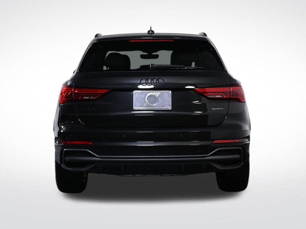 Certified 2025 Audi Q3 2.0T Premium w/ Convenience Package AWD/4WD image 4