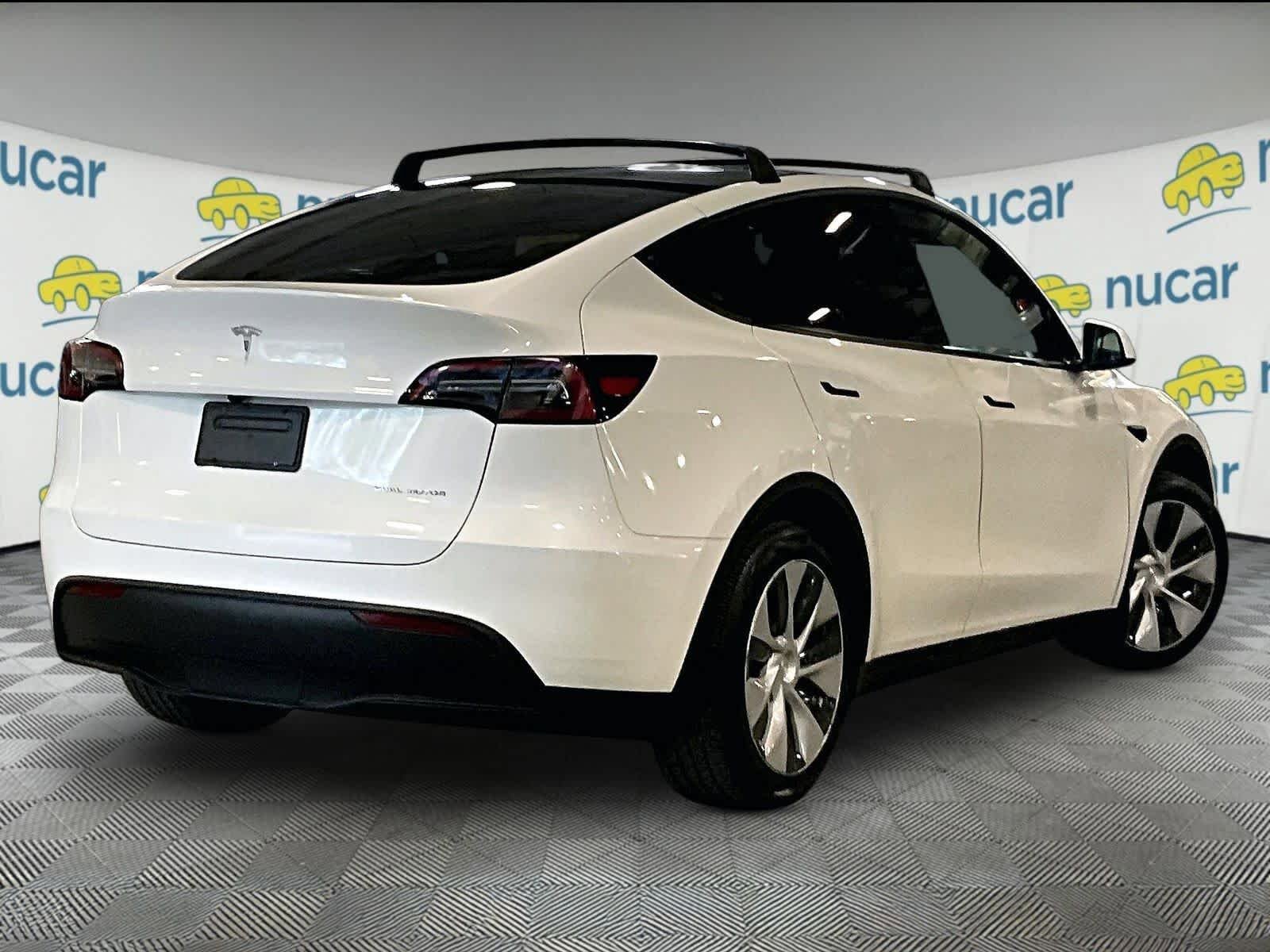 Used 2023 Tesla Model Y AWD image 6