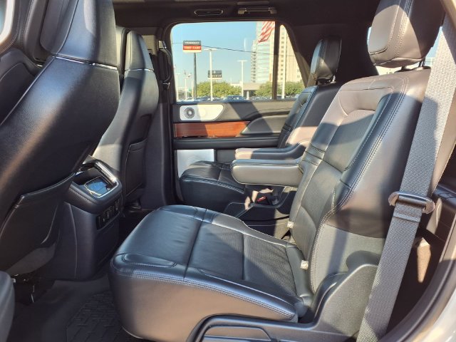 Certified 2023 Lincoln Navigator Reserve RWD image 5