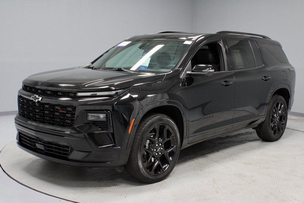 Used 2024 Chevrolet Traverse RS image 8