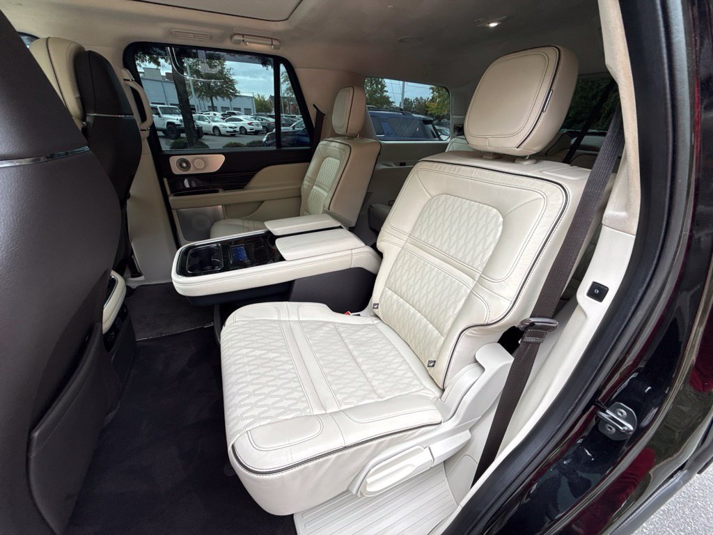 Used 2022 Lincoln Navigator Black Label AWD/4WD image 36