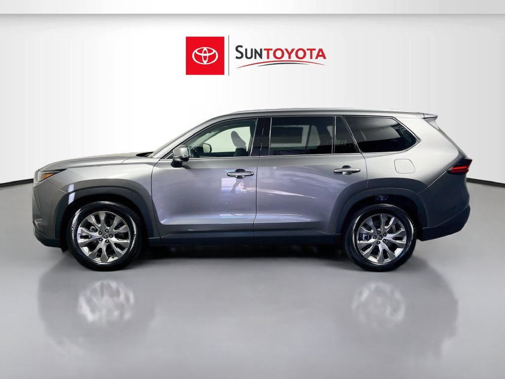 Used 2026 Toyota Grand Highlander FWD image 7
