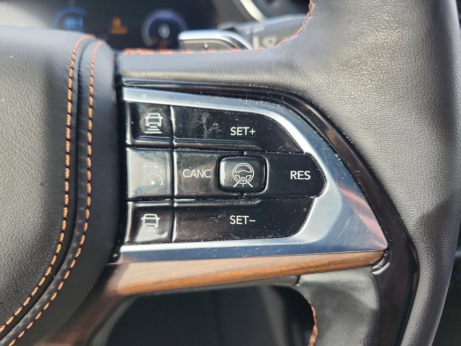 Used 2023 Jeep Grand Cherokee L Summit w/ Advanced Protech Group IV image 28