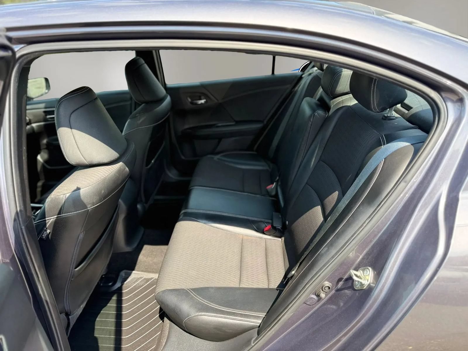 Used 2016 Honda Accord Sport image 17