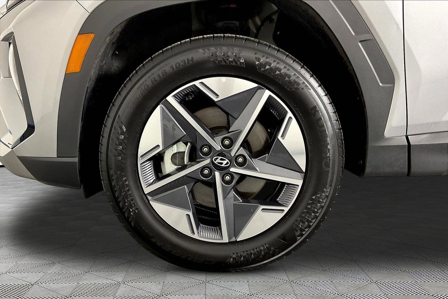 Certified 2025 Hyundai Tucson SEL image 32