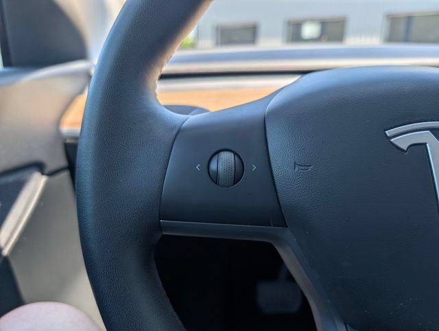 Used 2020 Tesla Model Y Long Range AWD/4WD image 20