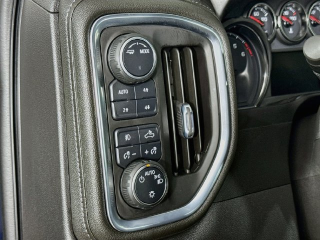 Used 2021 Chevrolet Silverado 1500 LT Trail Boss AWD/4WD image 15
