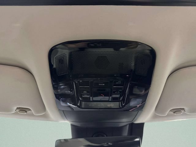 Used 2025 Lexus RX 450h AWD w/ Convenience Package image 25