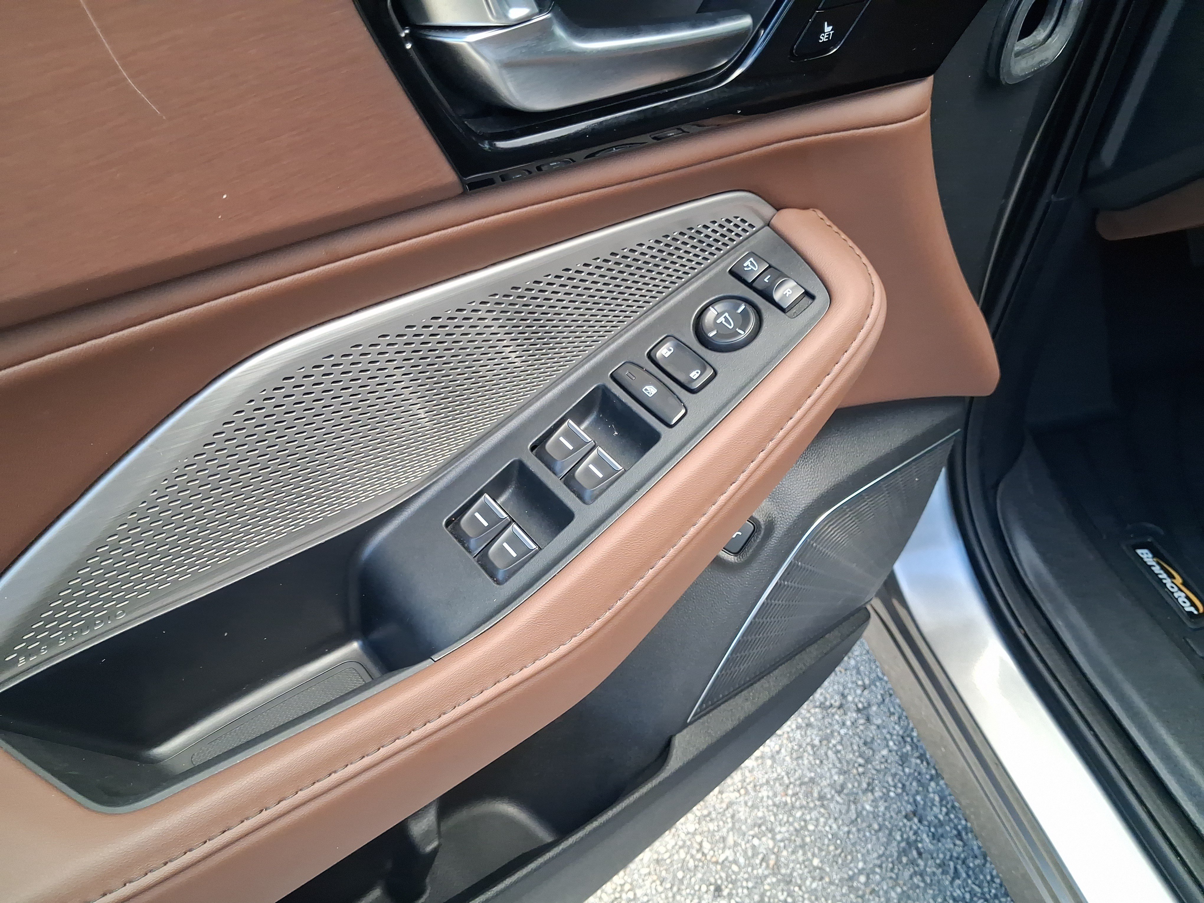 Used 2024 Acura MDX w/ Technology Package FWD image 15