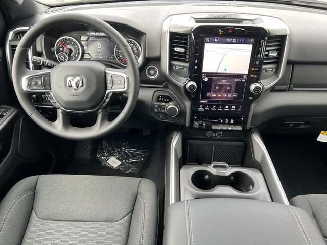 New 2027 RAM 1500 4x4 Crew Cab image 3