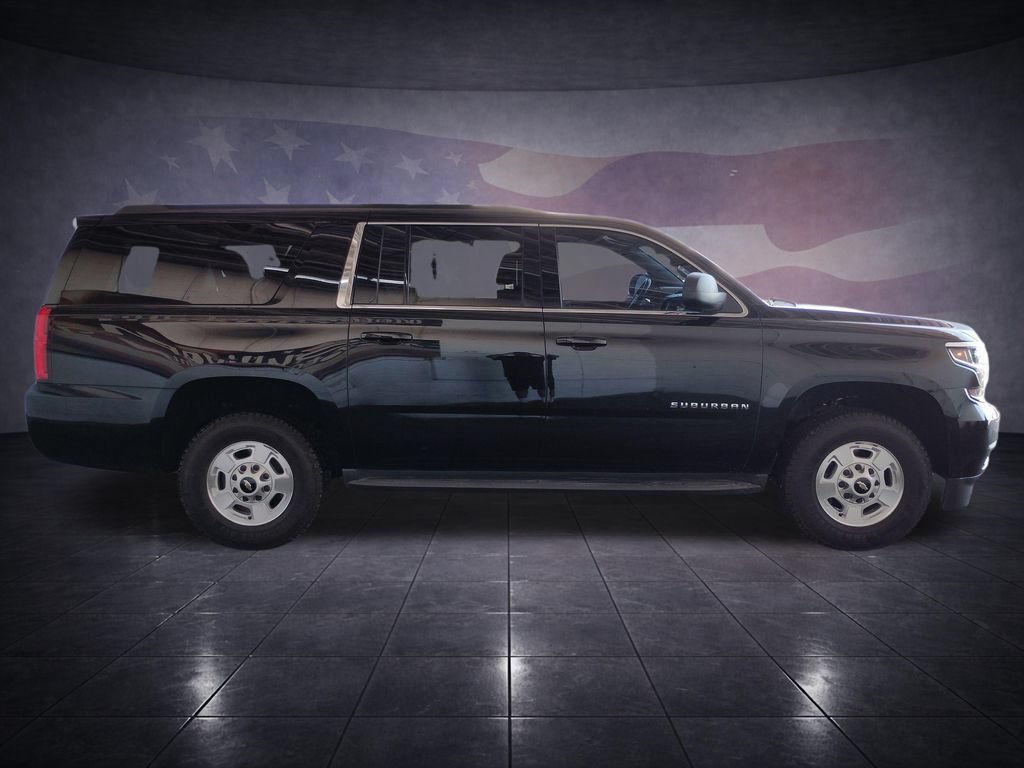 Used 2017 Chevrolet Suburban 3500 LS w/ Driver Alert Package AWD/4WD image 6