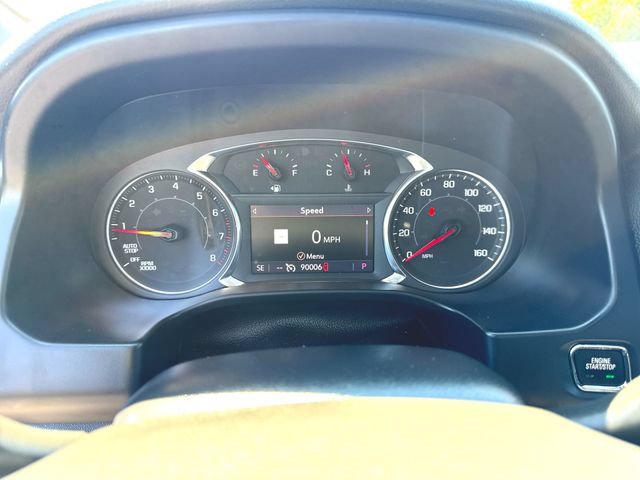 Used 2022 GMC Acadia SLE w/ Driver Convenience Package FWD image 11