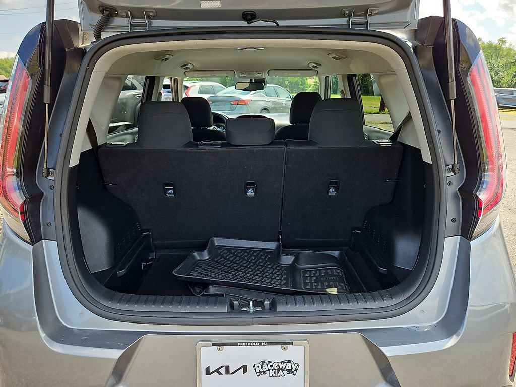 Used 2023 Kia Soul S FWD image 28