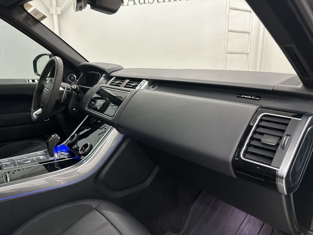 Used 2020 Land Rover Range Rover Sport HST image 24