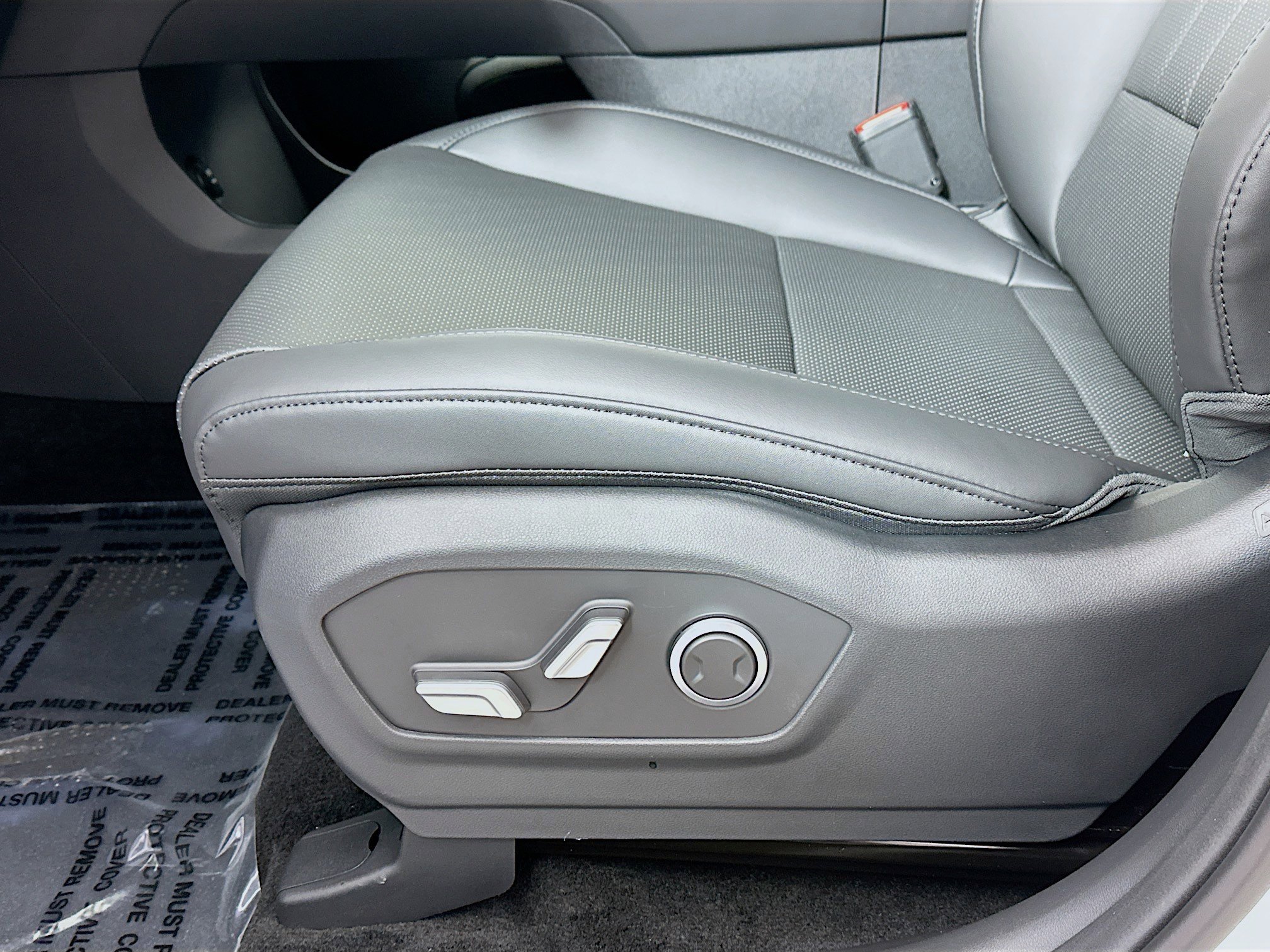 New 2026 Hyundai Santa Fe SEL image 18