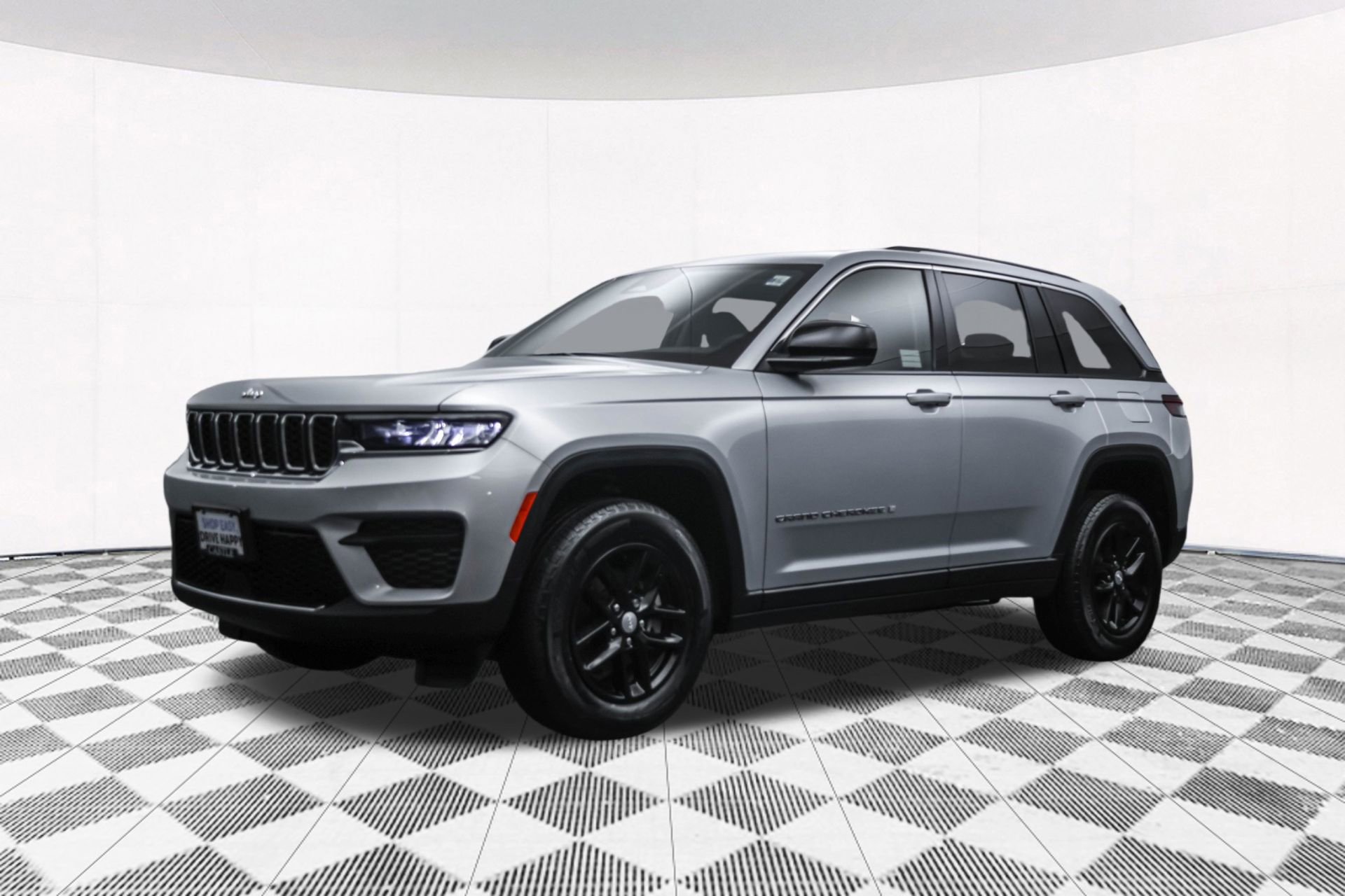 Used 2023 Jeep Grand Cherokee Laredo X image 41