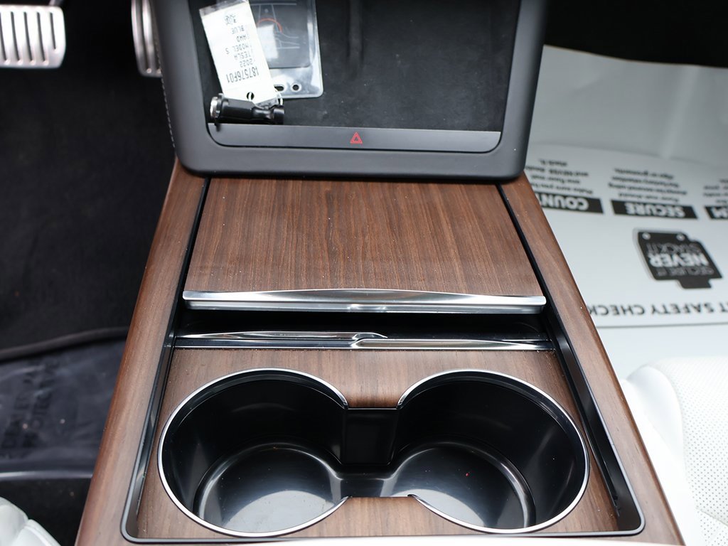 Used 2022 Tesla Model S image 59