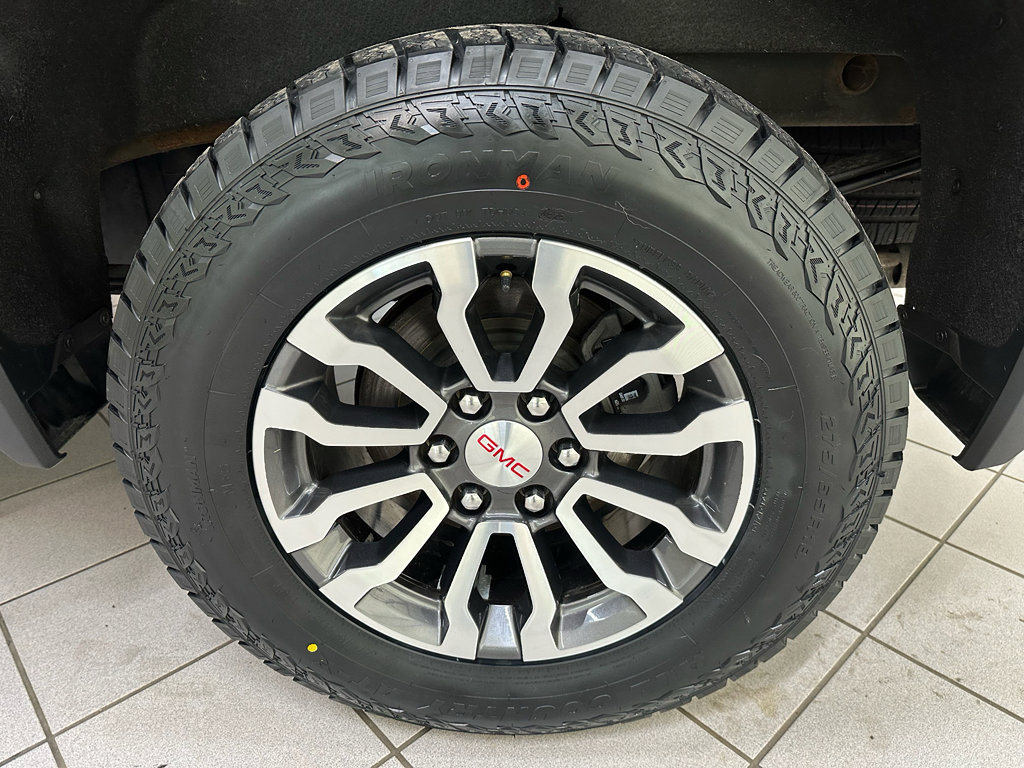 Used 2021 GMC Sierra 1500 AT4 w/ AT4 Premium Package image 19