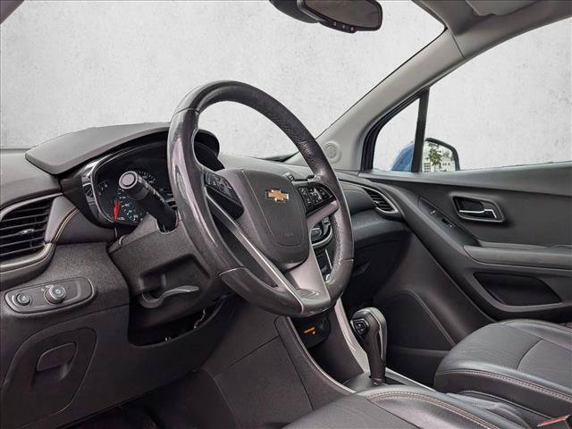 Used 2020 Chevrolet Trax LT w/ LT Convenience Package AWD/4WD image 9