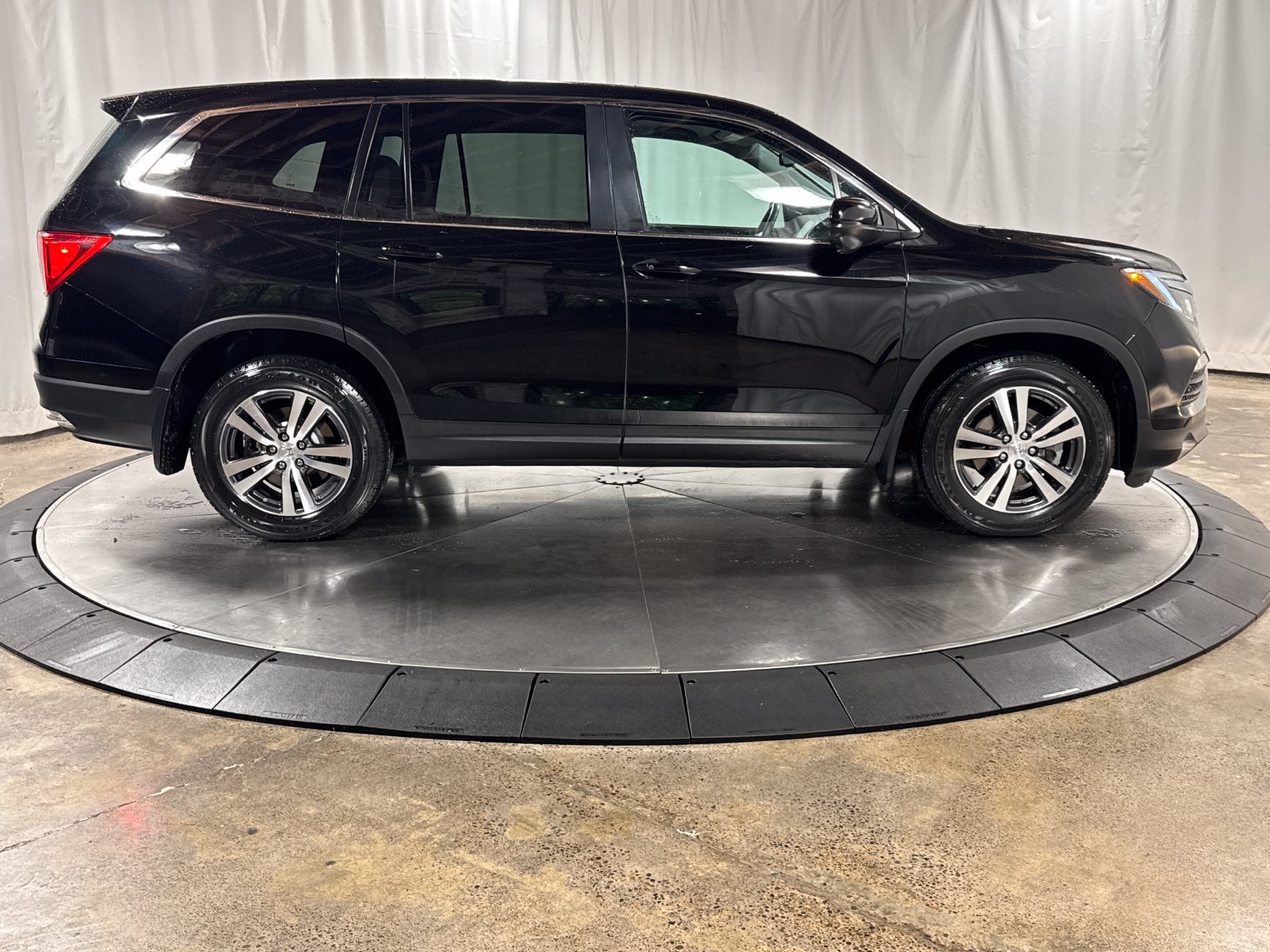 Used 2018 Honda Pilot EX-L image 6