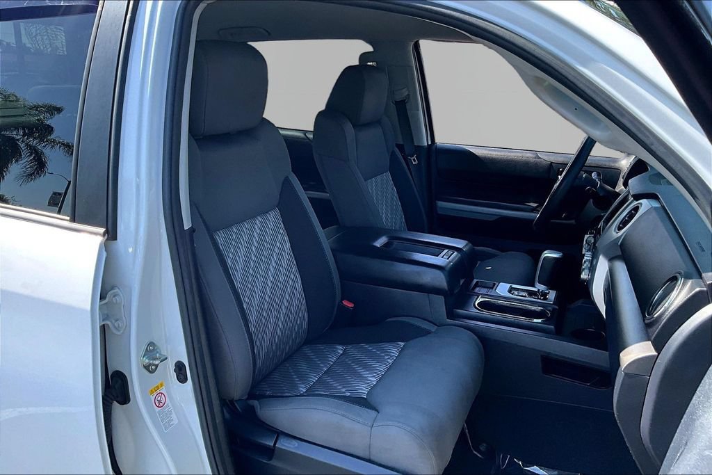 Used 2018 Toyota Tundra SR5 w/ SR5 Upgrade Package RWD image 28