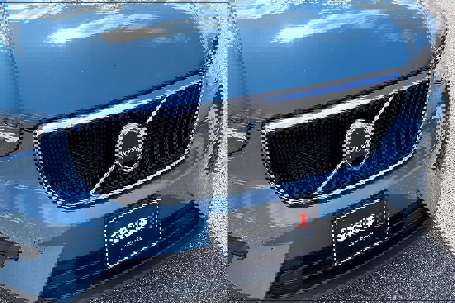 Used 2023 Volvo XC40 B5 Core w/ Convenience Package image 30