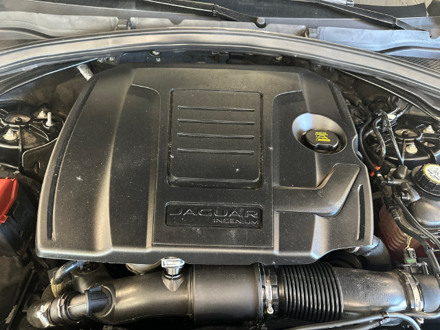 Used 2021 Jaguar F-PACE S AWD/4WD image 33