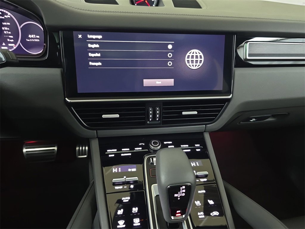 Used 2023 Porsche Cayenne GTS image 23