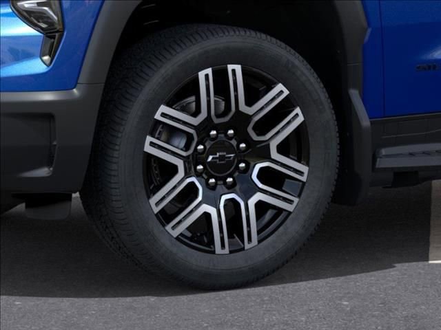 New 2026 Chevrolet Silverado EV LT image 9