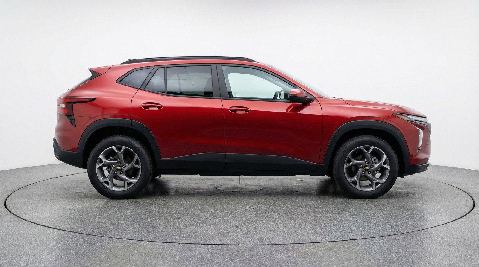 Used 2025 Chevrolet Trax LT image 11