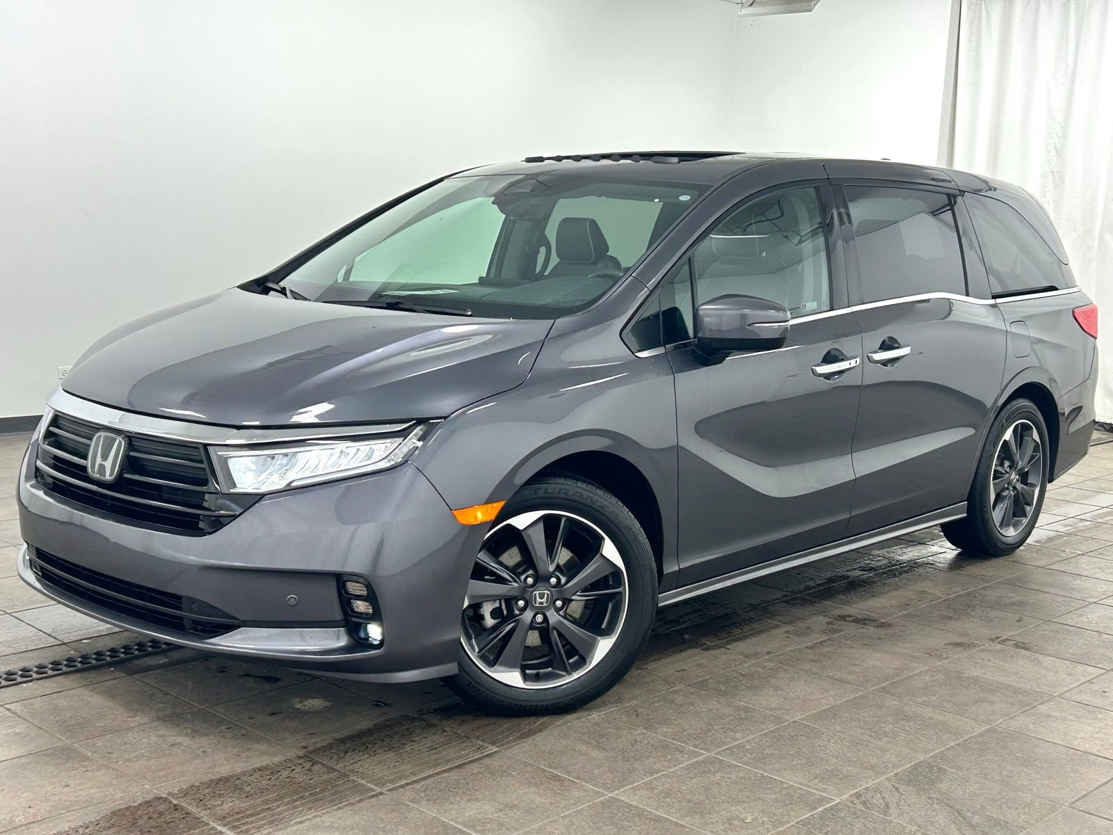 Used 2022 Honda Odyssey Elite