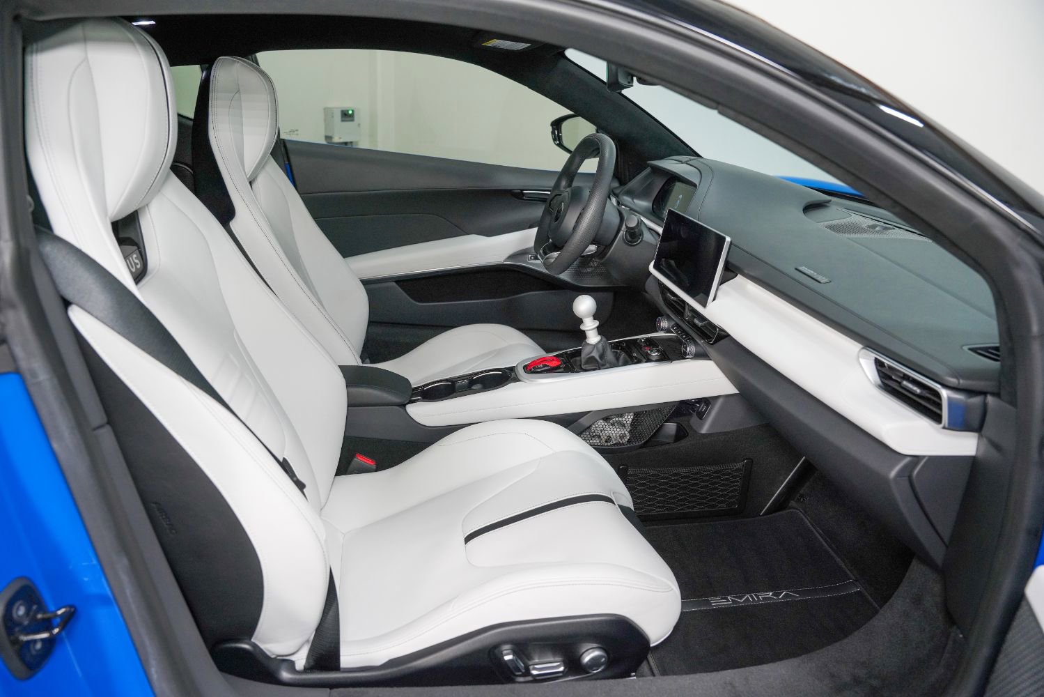 Used 2024 Lotus Emira First Edition image 11