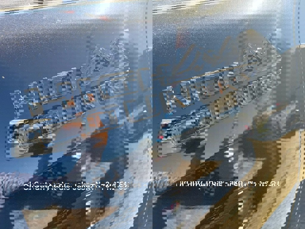 Used 2025 Chevrolet Silverado 2500 High Country w/ Midnight Edition image 12