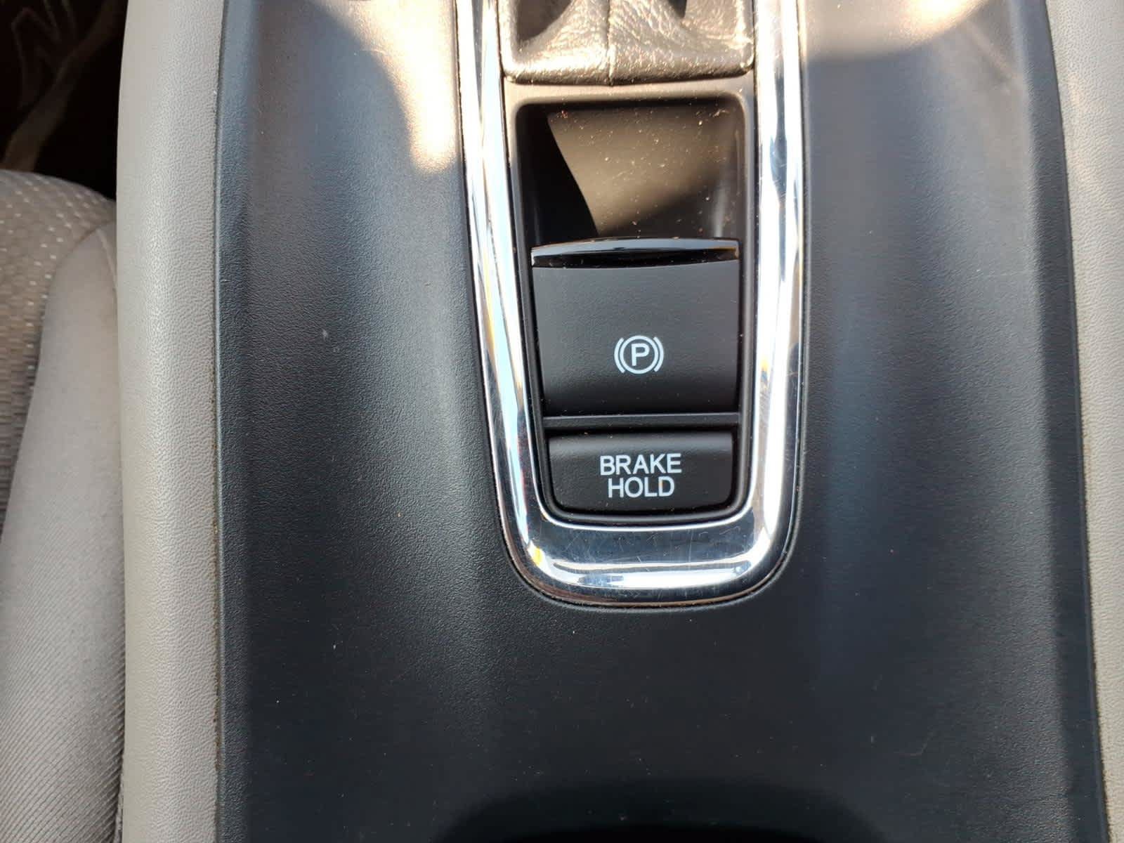 Used 2018 Honda HR-V LX image 21