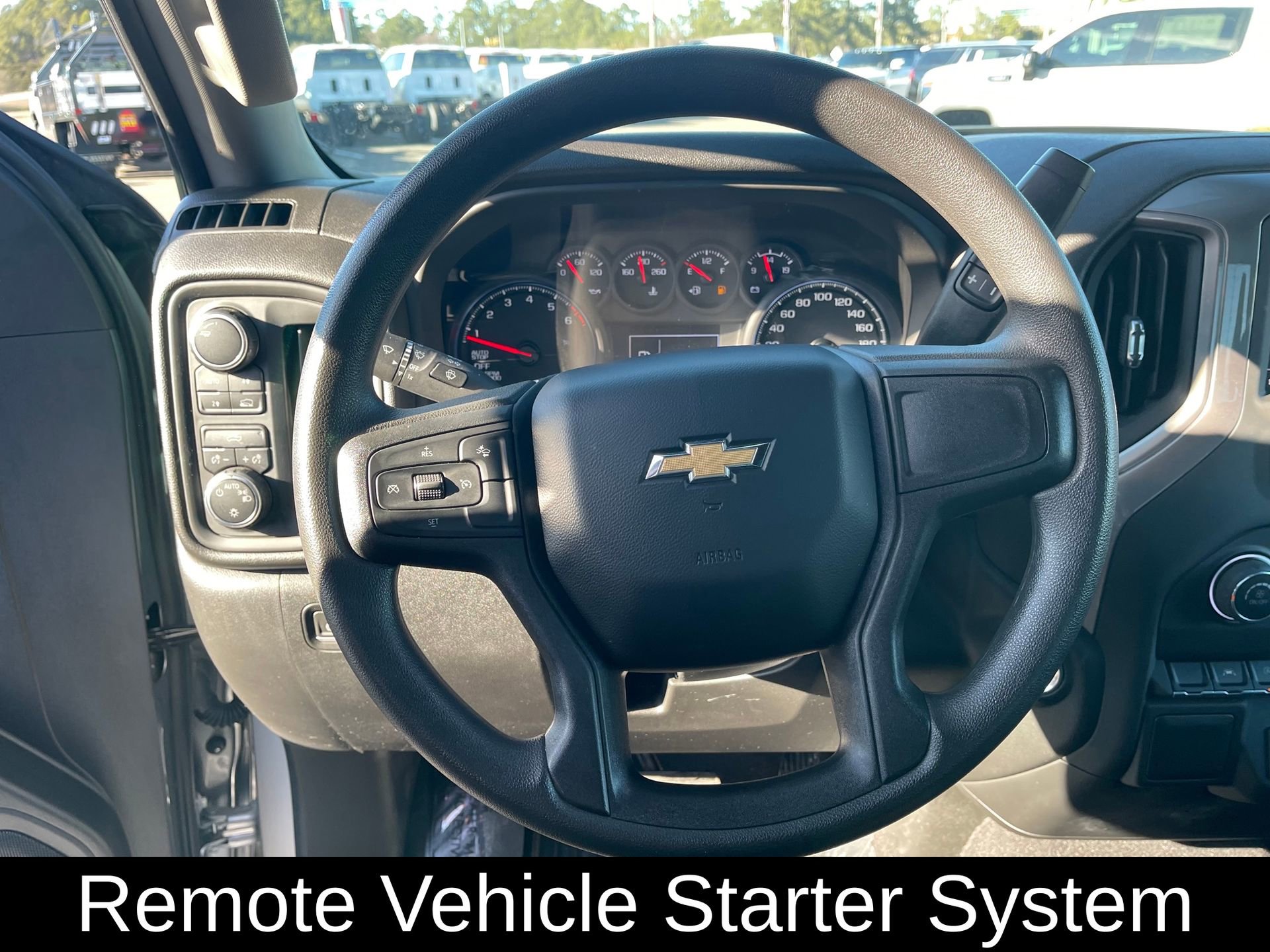 Used 2023 Chevrolet Silverado 1500 Custom image 16