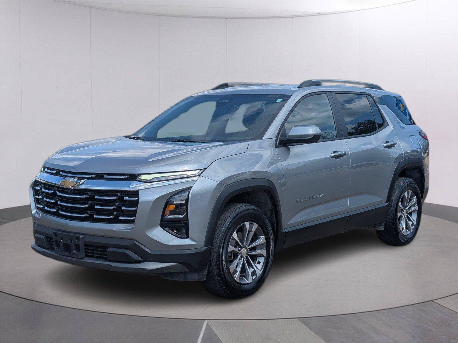 Used 2025 Chevrolet Equinox LT w/ Convenience Package II FWD image 1