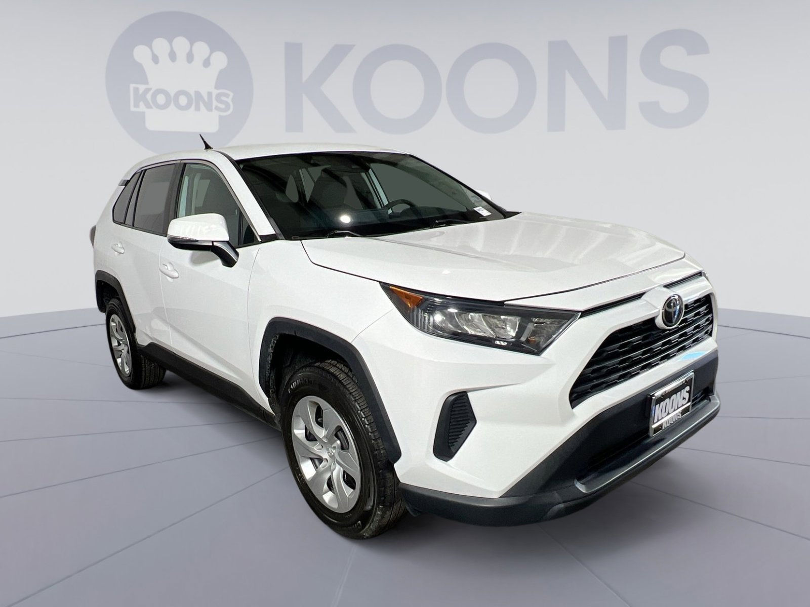 Used 2022 Toyota RAV4 LE image 8