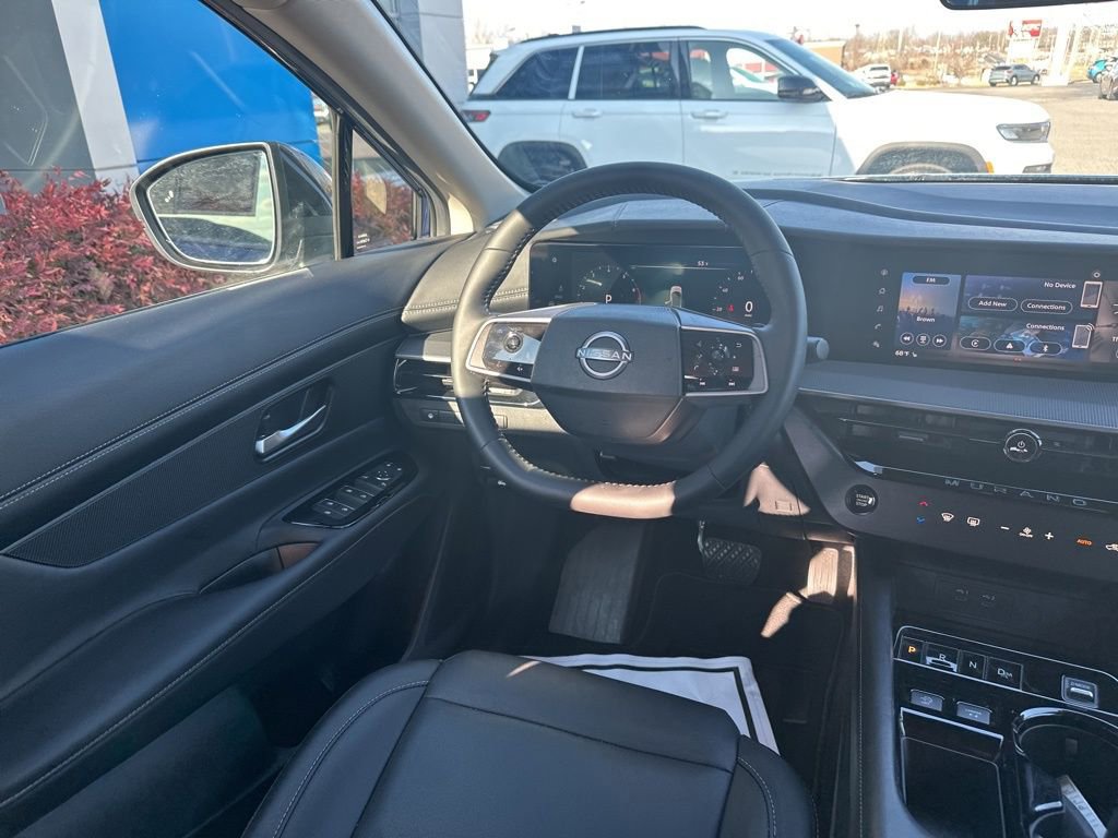 Used 2025 Nissan Murano SV FWD image 17